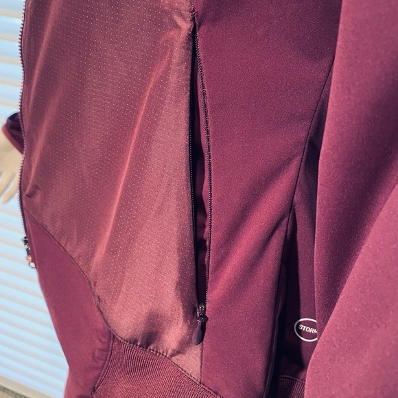 Puma Eggplant Golf  Jacket - Picture 8 of 13